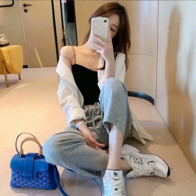 拴线的气球